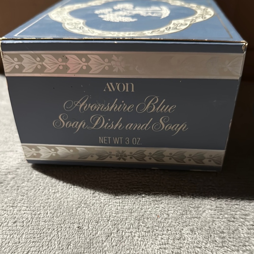 Avon Avonshire Blue Soap Dish and Soap